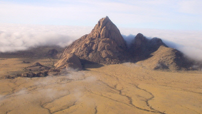 Charterflug Spitzkoppe - Aufnahme von einem exklusiven Fotoflug