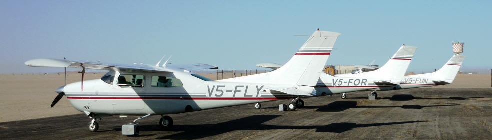 Unsere Flugzeuge 3 x Cessna 210, Namibia registriert: V5-FLY/FOR/FUN